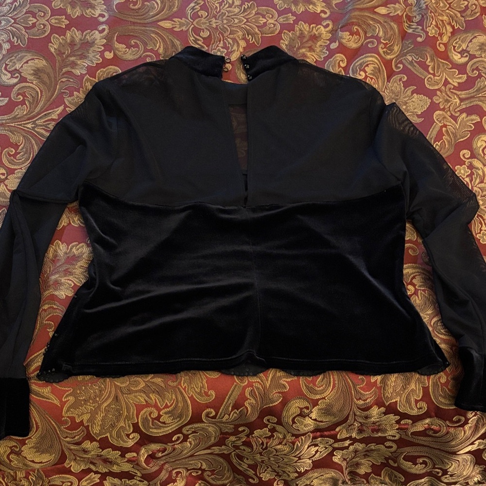 Elegant Black Women's Top - Picture 4 of 6